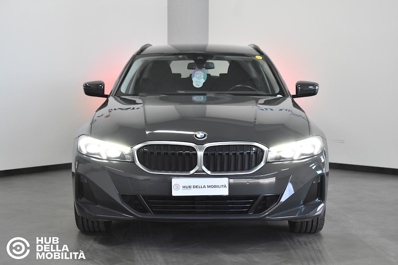 BMW 320d 48V xDrive Touring Business Advantage